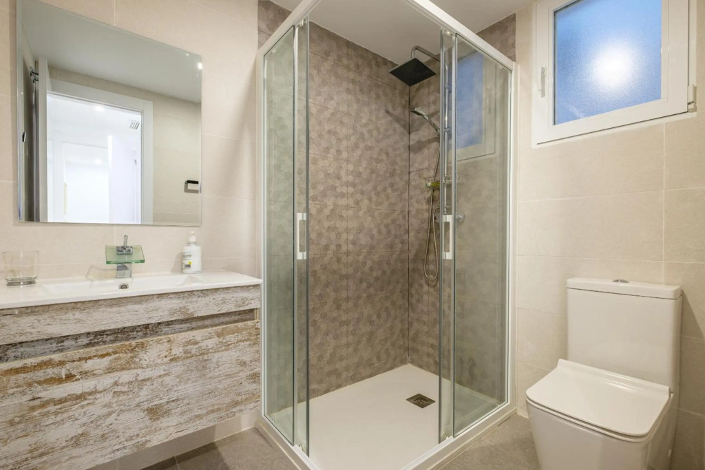 Bright, Brand new & Very Comfortable Apartment