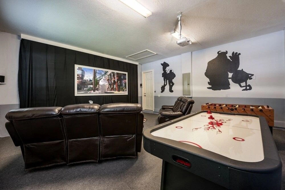 This 7 bed villa's interior is beautiful