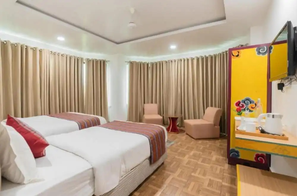 Hotel Ratnasambhava