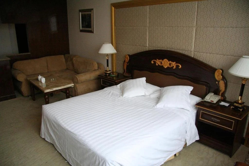 Royal Palace Hotel