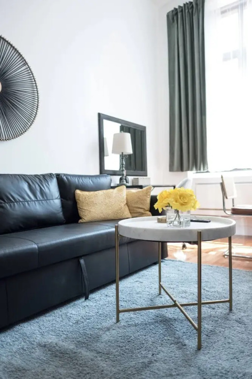 Central Park Studio With Sleeping Loft