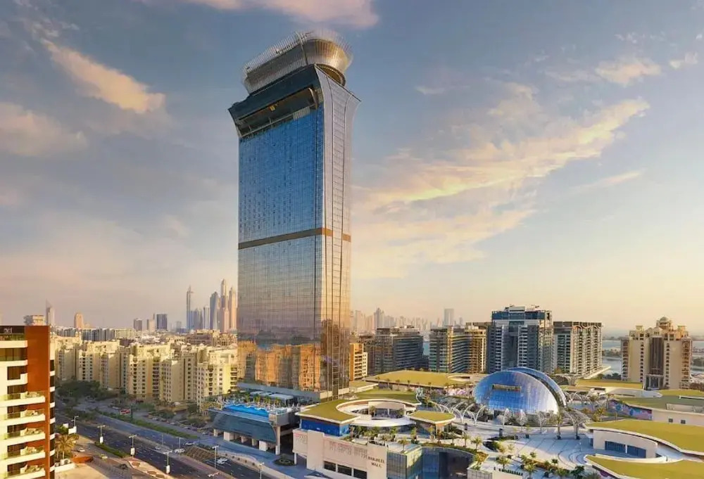 Luxurious St Regis 1 Bed Palm View