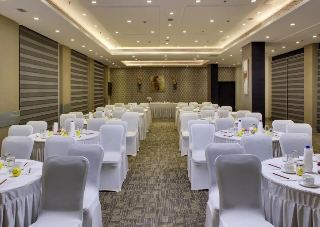 Hotel Suba Grand