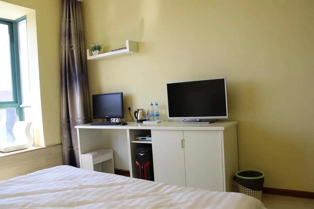 Maiwei Youth Apartment Hotel