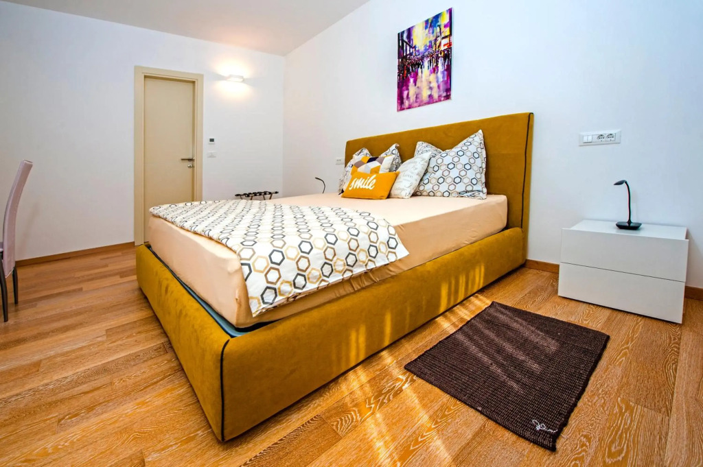 Sunset Luxury Apartment