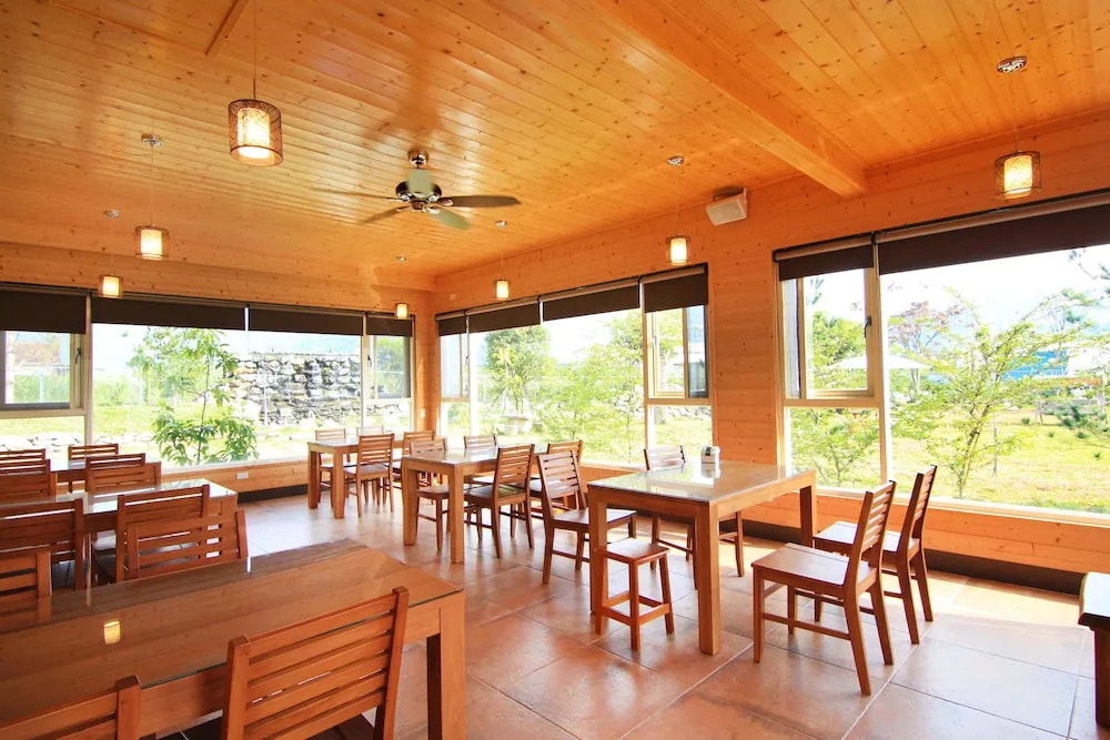 Feng Ge Xiao Zhan Homestay