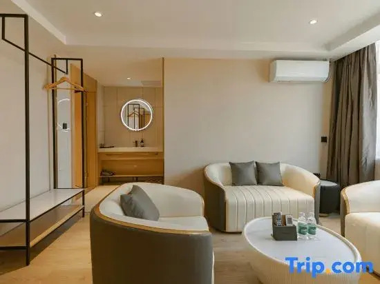 Elong Me Anlai Hotel (Maoming Xinyi Donghuicheng)