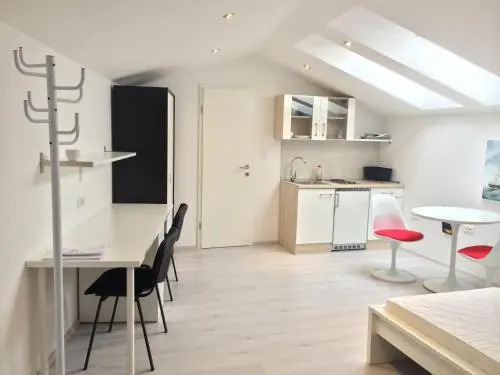 Apartments Šik 2