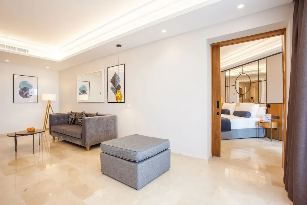 Grupotel Playa de Palma Suites & Spa