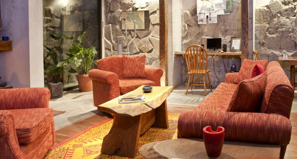 Poas Volcano Lodge