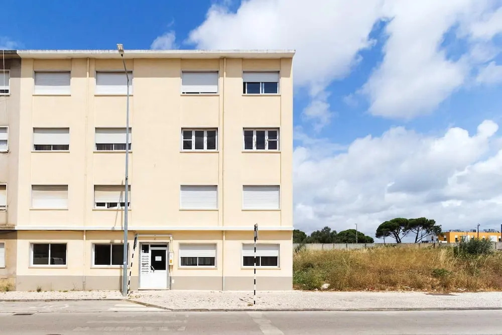 House with 2 Bedrooms in Seixal, with Enclosed Garden And Wifi