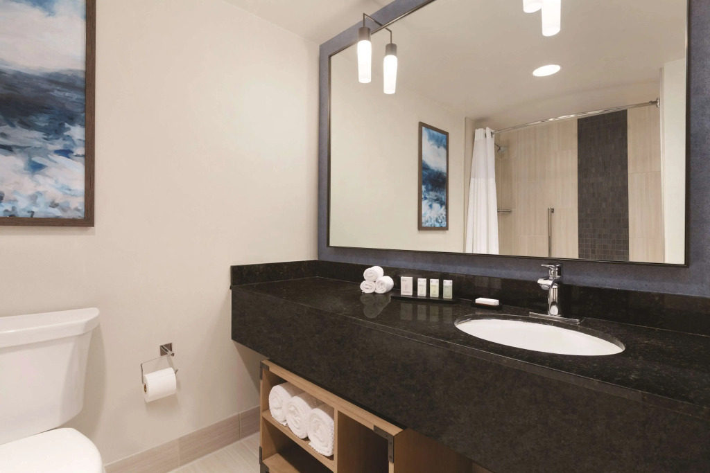 Embassy Suites by Hilton Monterey Bay Seaside