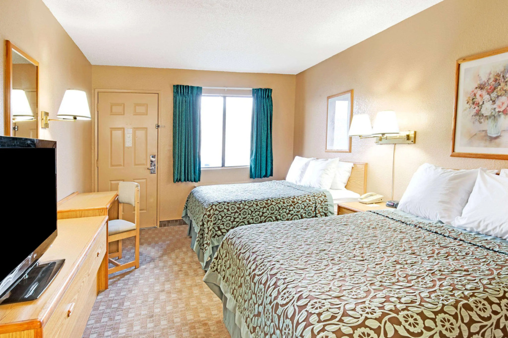 Days Inn by Wyndham El Paso Airport East