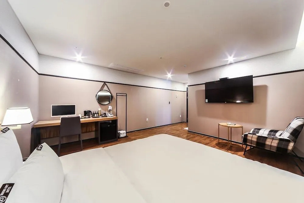 Dynamic Guesthouse