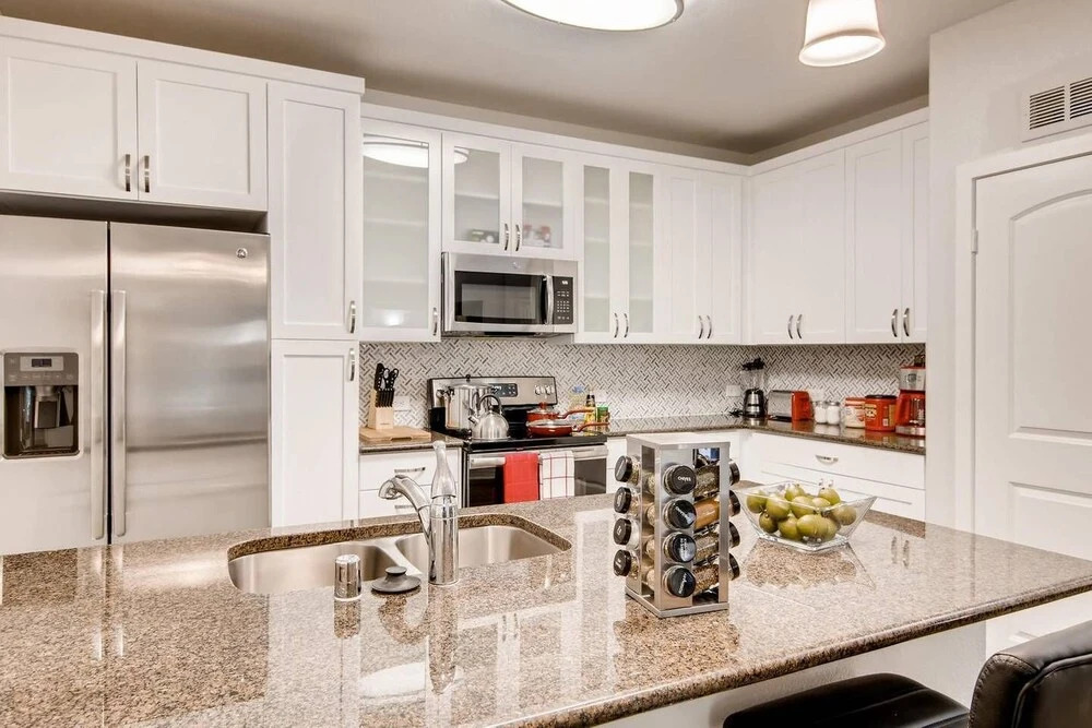 #1 Location - Fast WIFI - Work Area - 2BR/2.5 Bath - Free Parking (FV1)