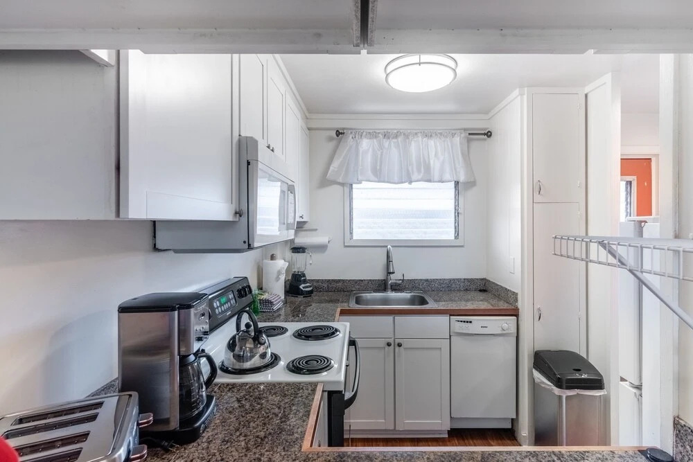 Amazing Luxury Beach Condo Lahaina
