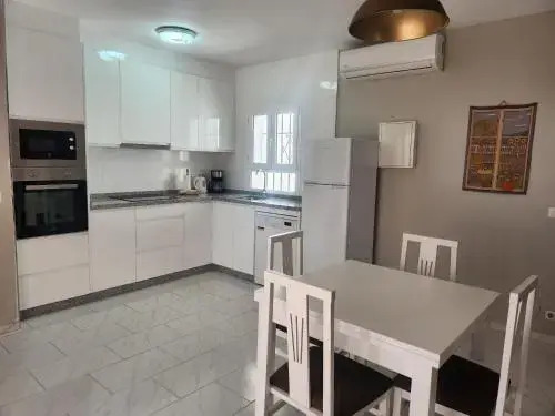 Alhama 31, Los Almendros, Burriana Beach
