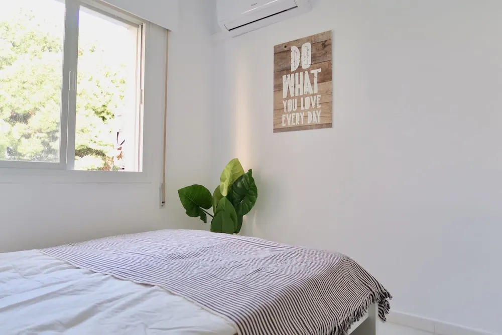 New Skandinavian penthouse-5min to beach