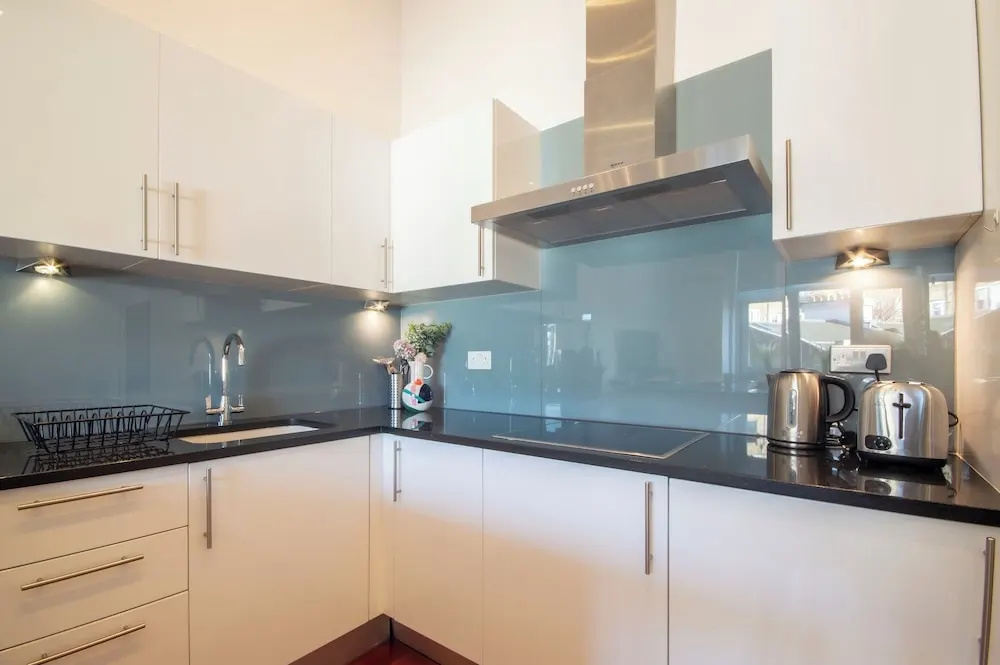 Kensington - Lexham Gardens by Viridian Apartments