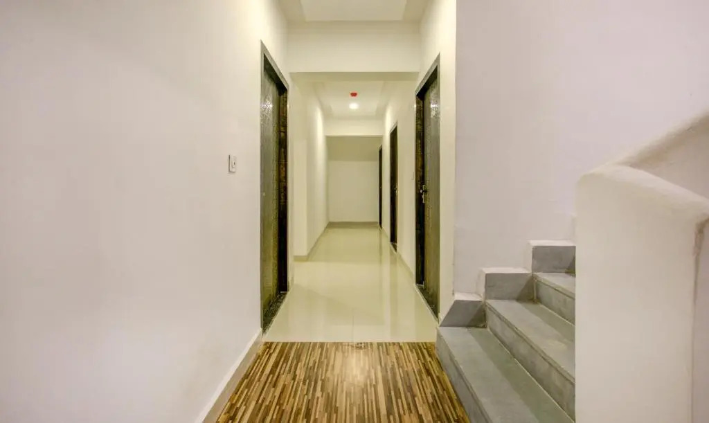 Itsy Hotels Kings Inn Vashi