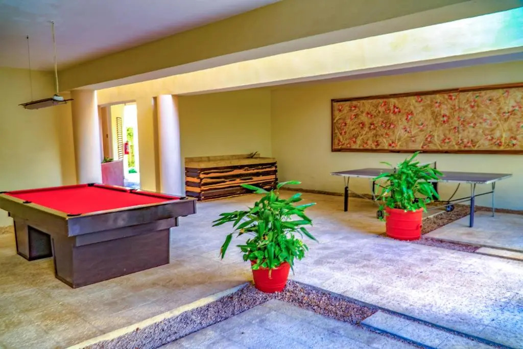 Condo Solana - Modern 2 Bedroom with BBQ and Gym - At Sabbia Condos