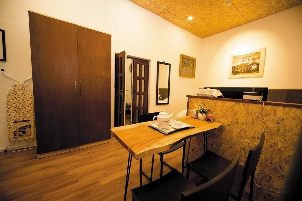 Elegant Studio Apartment