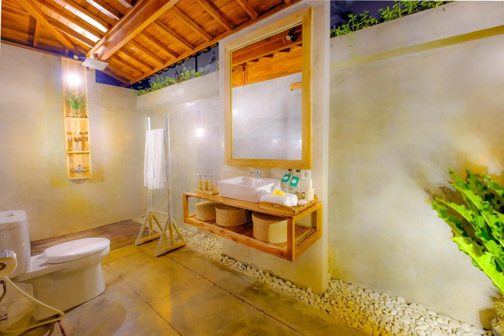 Canggu Wooden Green Paradise
