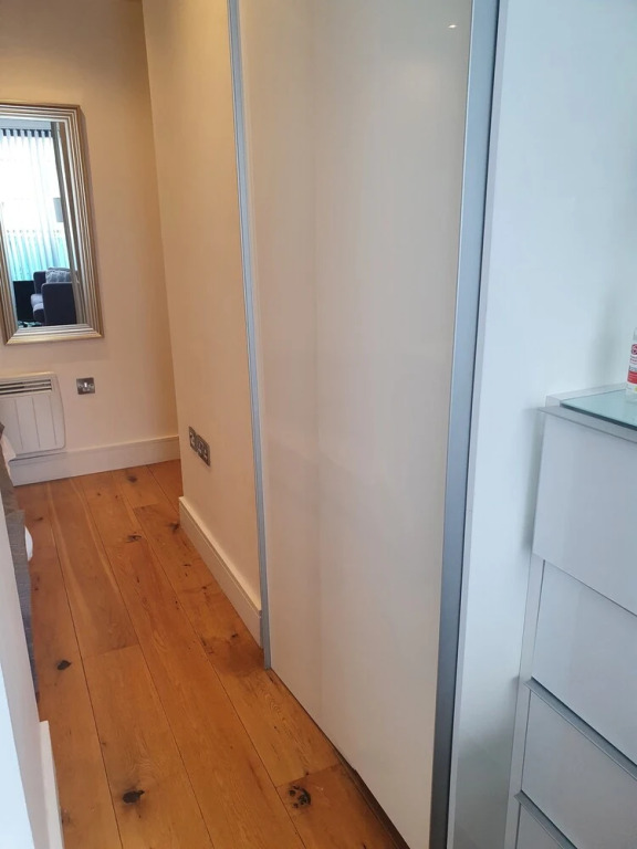 Stunning 1-bed Apartment in Hayes