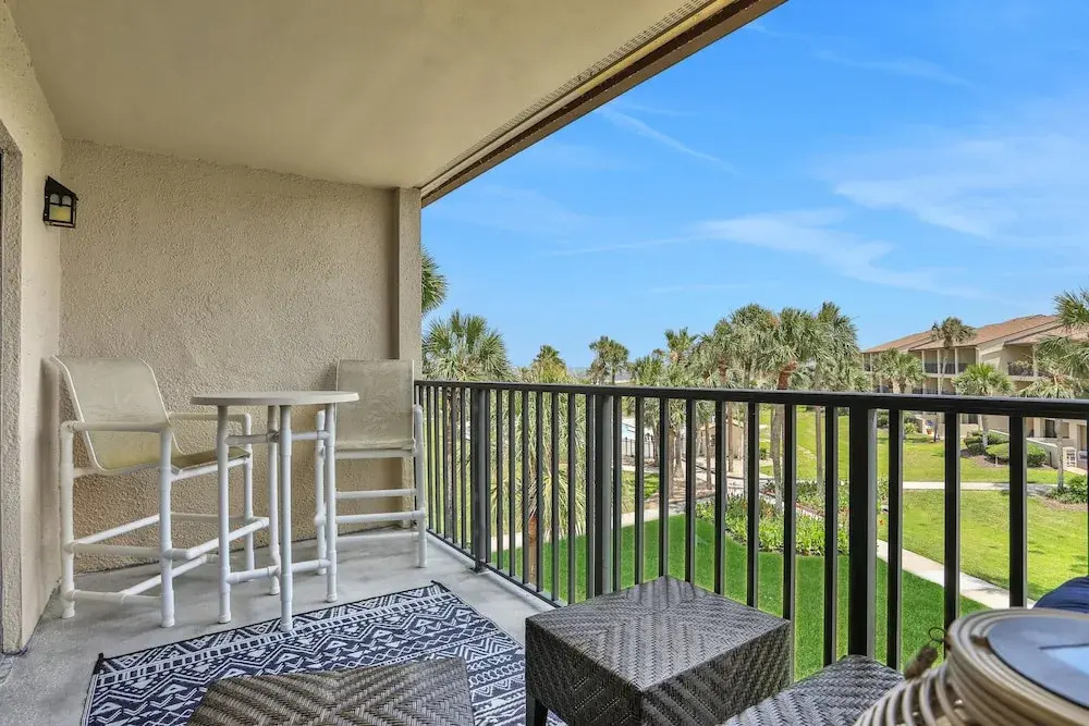 Ocean-view Condo With 2 Pools, Beach Access & Private Lanais