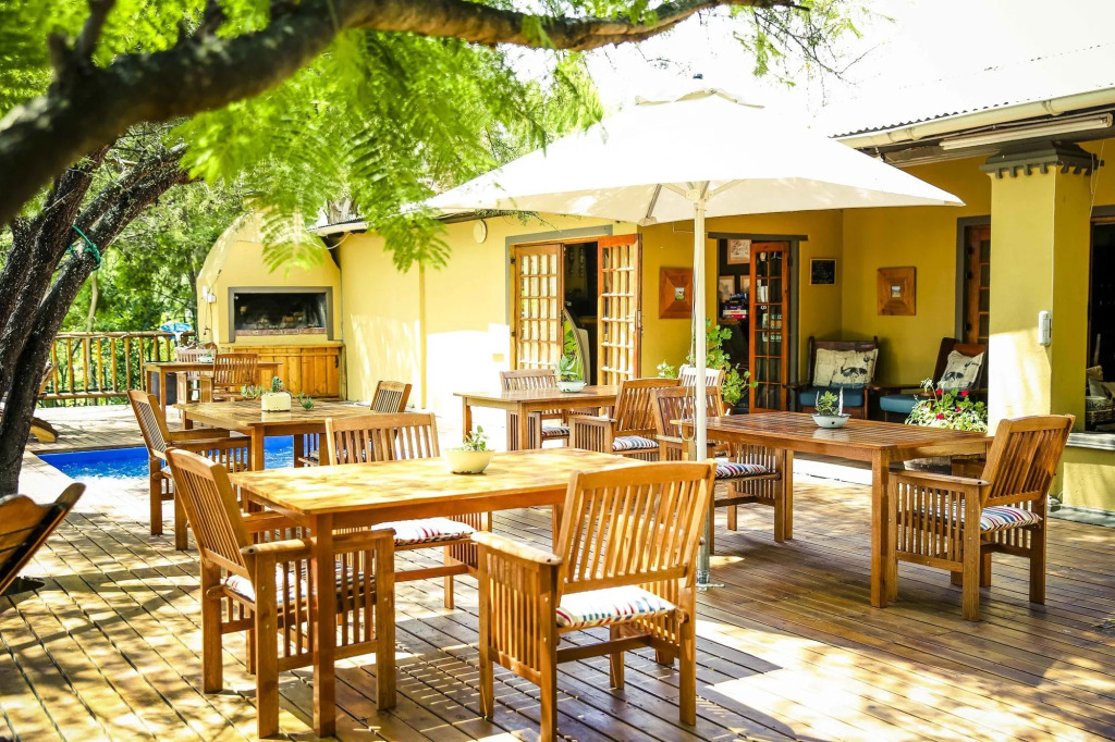 Riverside Guest Lodge