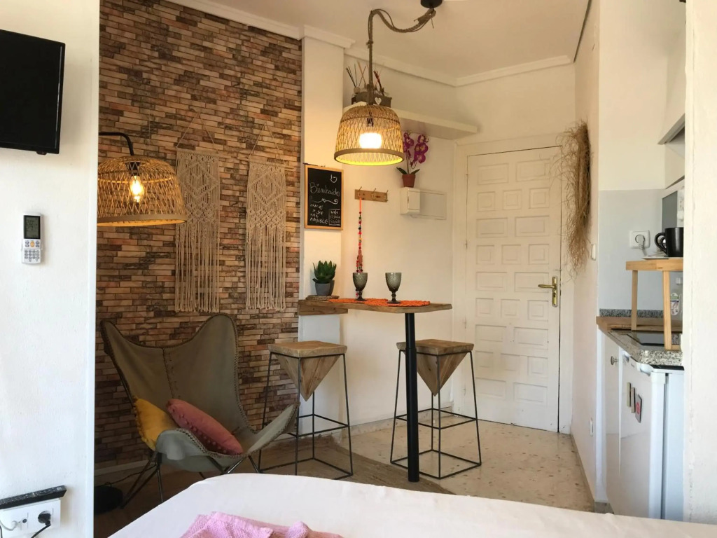 Estudio en Dénia con piscina y wifi privada, a 100 m del mar