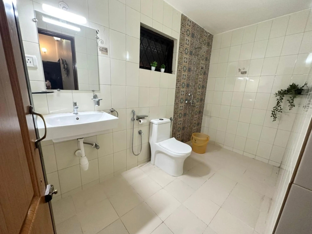 GR STAYS Beautiful 2bhk Apartment In Arpora 5 mins to Baga