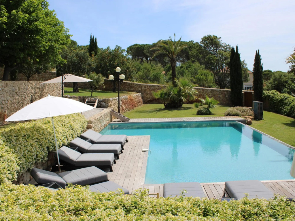 Holiday Home in Bagnols-En-Foret with Pool