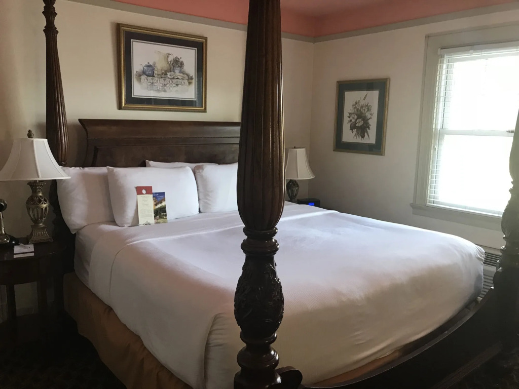 Columbia Gorge Hotel & Spa