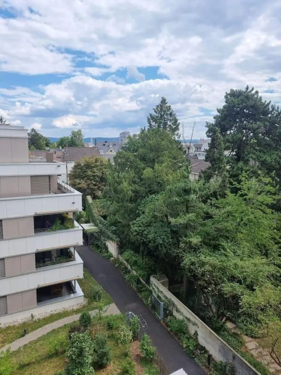 Stunning 3-bed Apartment in Basel