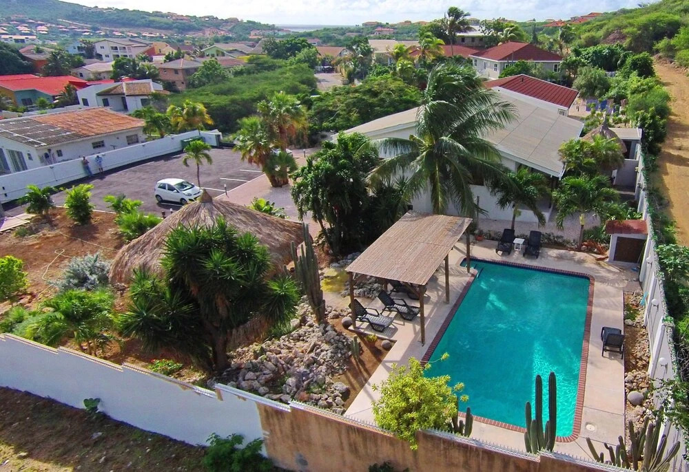 Bantopa Apartments