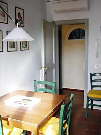 Lambertesca Halldis Apartments