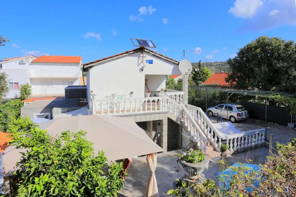 Family friendly seaside apartments Sevid, Trogir - 19105
