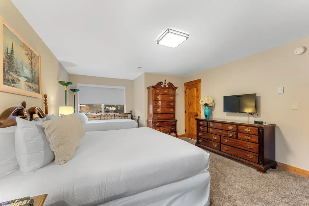 Cinnamon Ridge Building 2, Unit 232