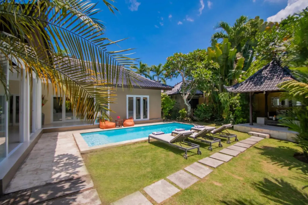 Villa Sitara, Sitara Villa Group