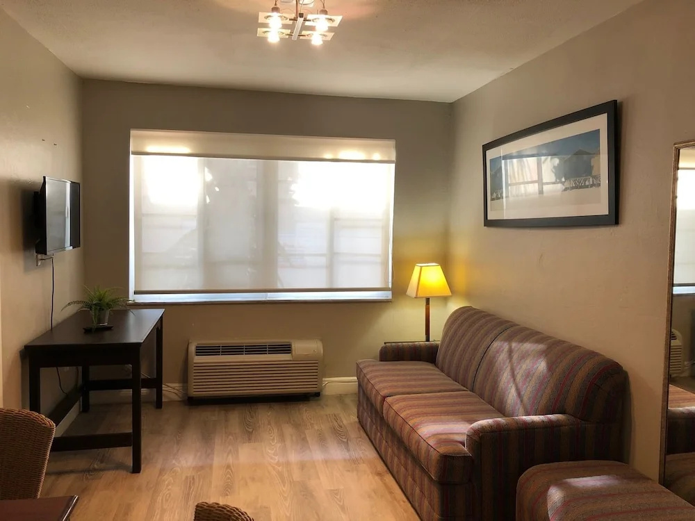 Harding Apartments by Andes STR