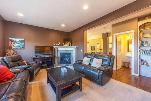 West Sail-River/Mt Vw-5BR/2.5B