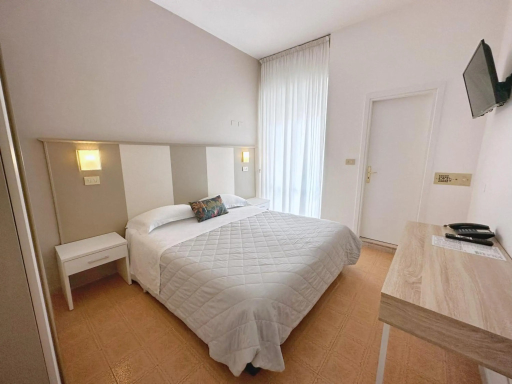 Aura Living Hotel