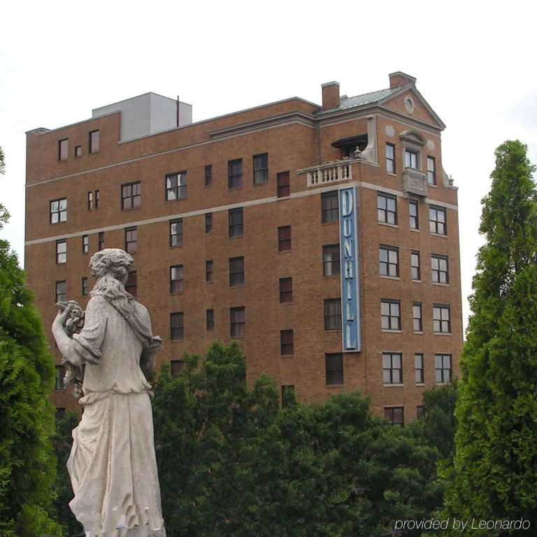 Dunhill Hotel