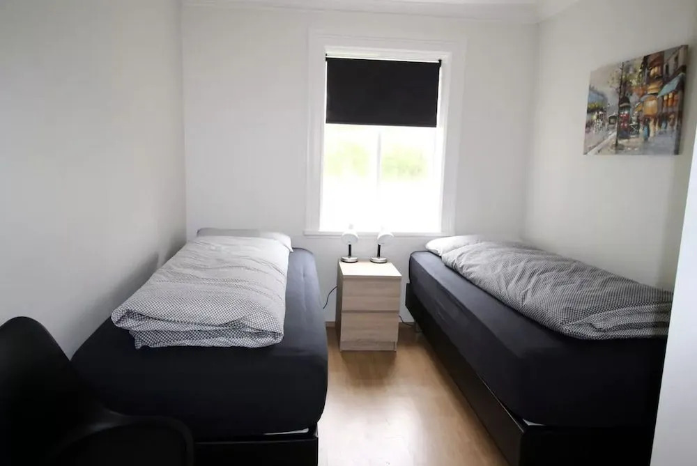 Steinaskjól Guesthouse