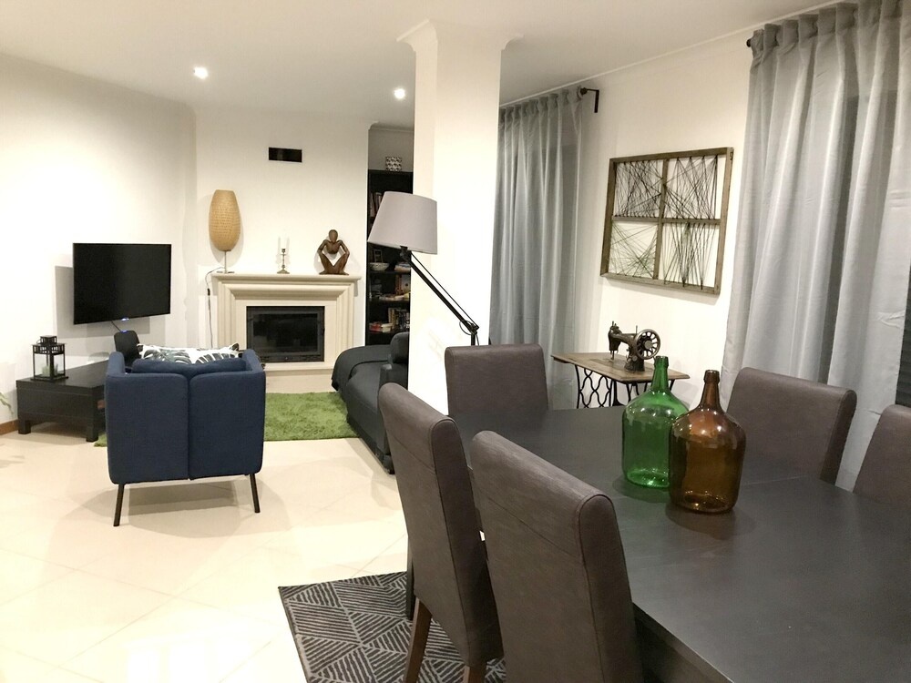 Apartment With 2 Bedrooms in Sesimbra , With Wonderful Mountain View, Furnished Terrace and Wifi - 2 km From the Beach