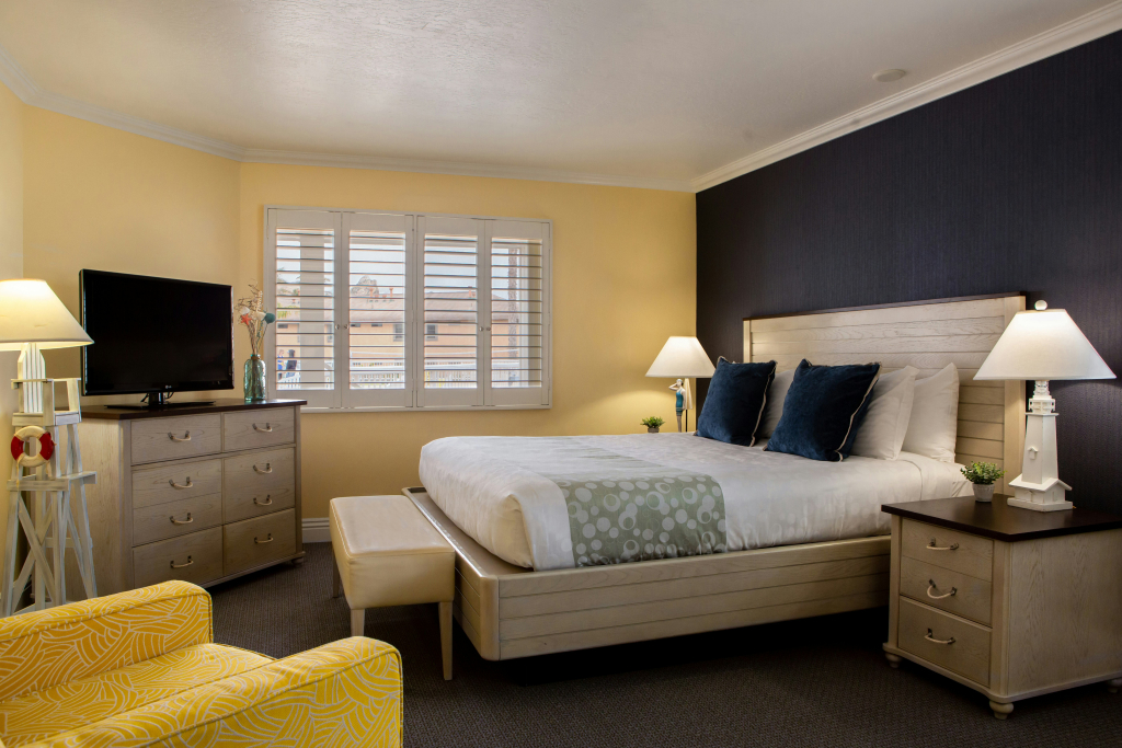 Pismo Lighthouse Suites