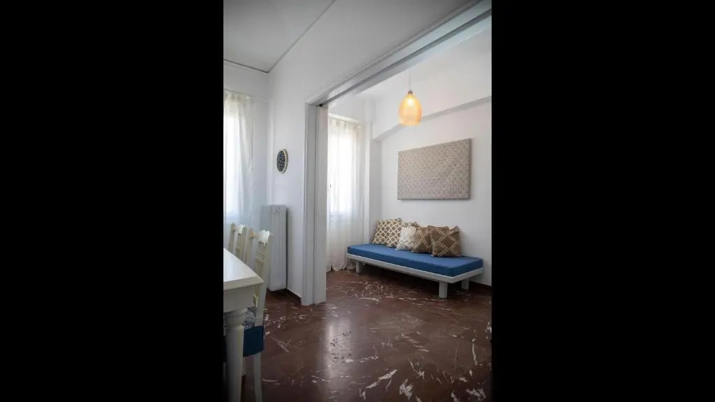 "aretis Apartment"- At The Foothills Of The Castle