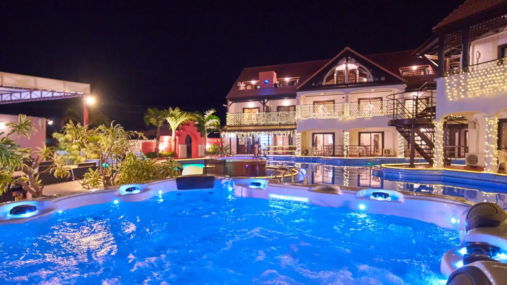 The Pool Resort Villa Hasta Manana