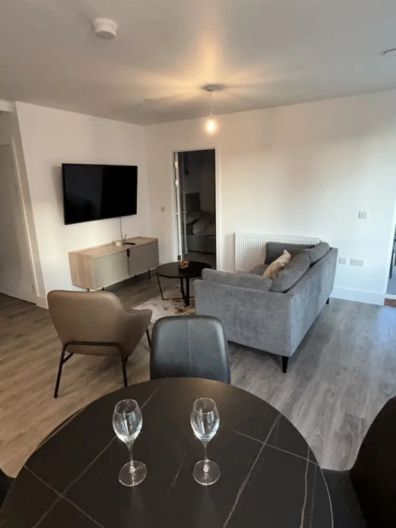 Immaculate 2-bed Apartment in London